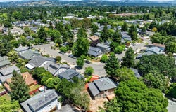 2322 So. Hampton Circle, Santa Rosa, CA 95401