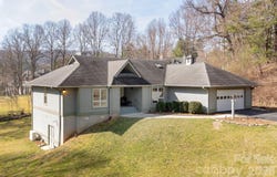 132 Broadmoor Drive, Flat Rock, NC 28731