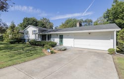 54669 Brookside Drive, Elkhart, IN 46514