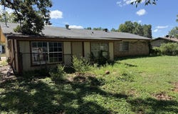 1003 W Point Tap Rd, PALESTINE, TX 75803