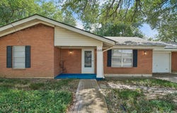 610 Mogonye Ln, Elgin, TX 78621