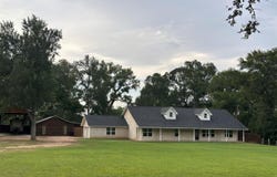 788 FM 2571, Smithville, TX 78957