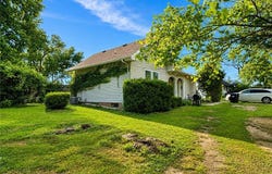 1008 N D Street, Rogers, AR 72756