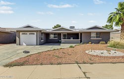 11808 N DESERT HILLS Drive W, Sun City, AZ 85351