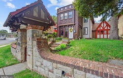 14 WINDSOR CIR, SPRINGFIELD, PA 19064