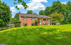 320 BARNESTON Road, GLENMOORE, PA 19343