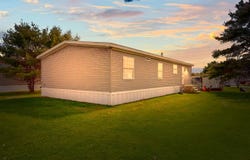 8 Sheldon Place, Lewiston, ME 04240