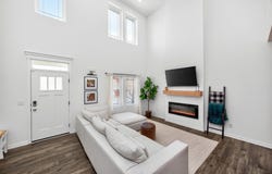 502 S Granite Way, West Des Moines, IA 50266