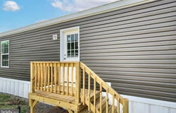 8 CHESAPEAKE Drive, ABBOTTSTOWN, PA 17301