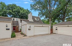 57 COUNTRY Place, Springfield, IL 62703