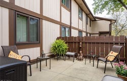818 Kirkwall Drive, Copley, OH 44321