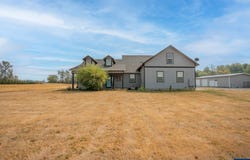 885 Hillview Dr, Lebanon, OR 97355