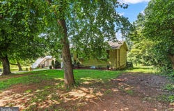 8221 CHURCH Road, FELTON, PA 17322