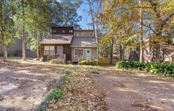 207 PARKBROOK Circle, Tallahassee, FL 32301