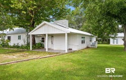 24663 Chestnut Street, Elberta, AL 36530