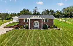 225 W Gate Dr, Baxter, TN 38544