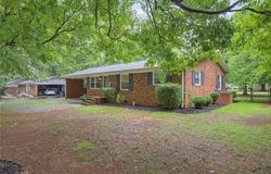 6954 Gra Lan Drive, Thomasville, NC 27360