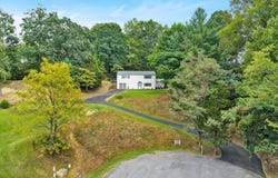 102 Keswick Farm Rd, Troutville, VA 24175