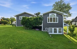919 Hillview Drive, Lemont, IL 60439