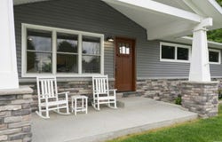 207 S Rowland Avenue, Leesburg, IN 46538