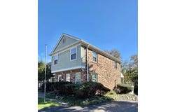 5335 Yorkshire Village Lane, Columbus, OH 43232