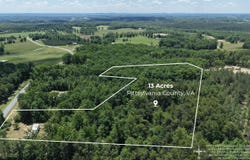 3685 Midway Rd, Gretna, VA 24557