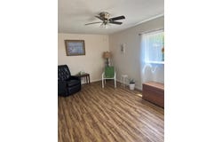 216 NE Third St, Trenton, FL 32693