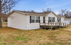 21311 85th Rd, Winfield, KS 67156