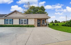 261 Dumplin Lane, Kodak, TN 37764