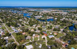 405 2ND Street SW, RUSKIN, FL 33570