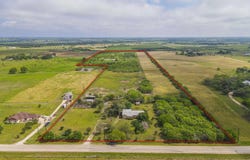 320 Graytown, St Hedwig, TX 78152