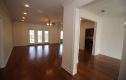 15 Twin Oaks, LAUREL, MS 39440