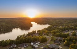 314 Shoreview Drive, Chesnee, SC 29323