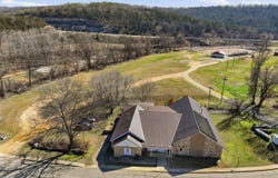 190 W Main Street, Gainesville, MO 65655
