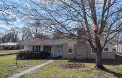 2143 S Brighton Drive, Springfield, MO 65804