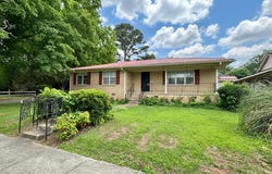 304 5th Ave SE, Red Bay, AL 35582