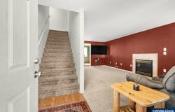 712 Main St, Dayton, OR 97114-0000