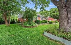 28083 Stuart Avenue, Southfield, MI 48076