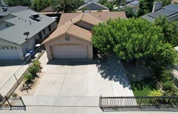 13745 E Bulah Avenue, Parlier, CA 93648