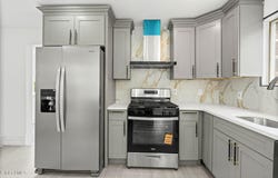 1321 3rd Avenue, Schenectady, NY 12303