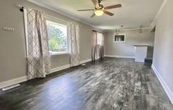 1613 Ridge Dr, Sheffield, AL 35660