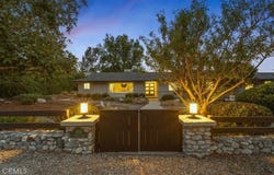 938 E Pomello Drive, Claremont, CA 91711