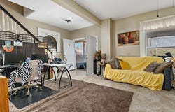975 Thompson Ave, Donora, PA 15033