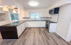 127 WALKER AVENUE, HUEYTOWN, AL 35023