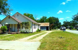 407 China, Brady, TX 76825
