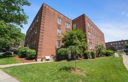 1 Lanark Rd 7, Brookline, MA 02445