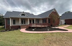 165 Beasley Drive, Lexington, TN 38351