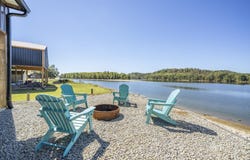 980 S RIVERFRONT Dr, Clifton, TN 38425