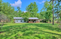 181 Pineridge Drive, Hemphill, TX 75948