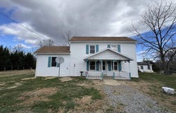 43 NISWANDER RD, STAUNTON, VA 24401